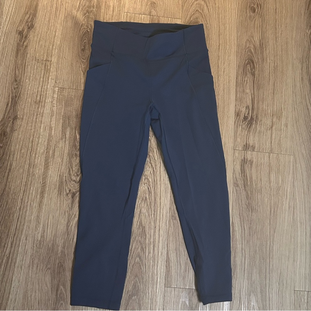NWOT Lululemon Time To Sweat Crop